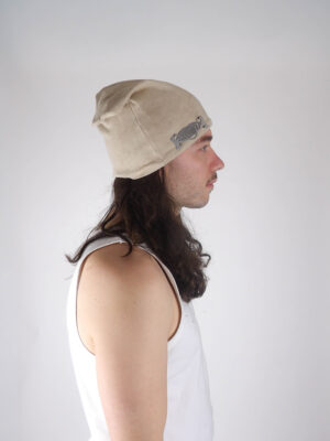 BEIGE DRIPLINE BEANIE
